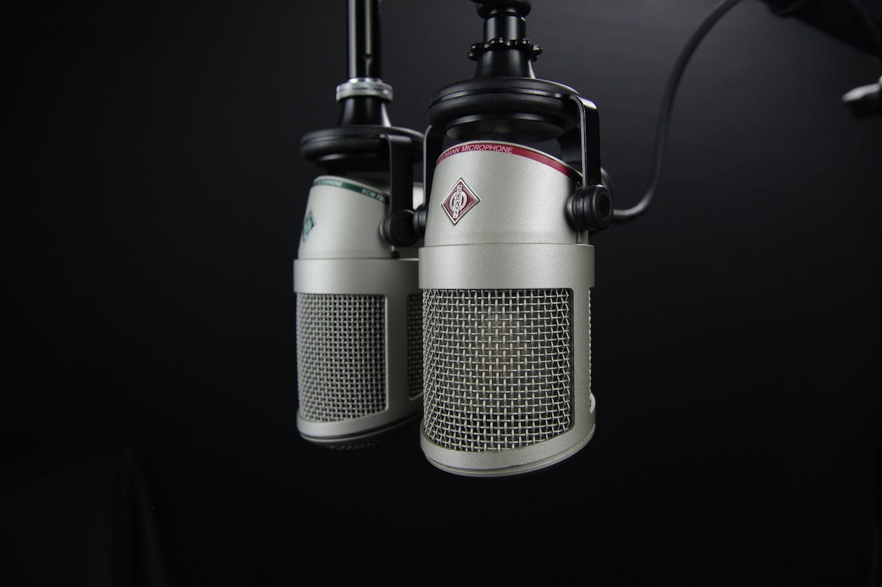 Microphone image.